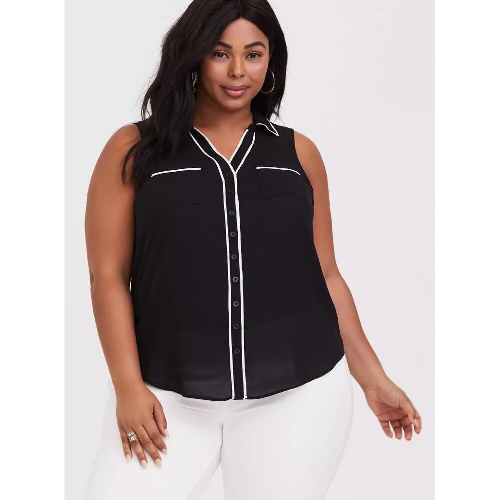 torrid Madison Black Sleeveless Button-Front Tank with White Piping